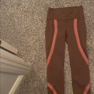 NEEDING TO SELL TODAY LULULEMON